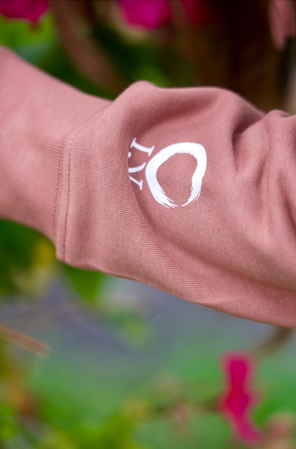 Sweat à Capuche ENSO Nuit – avec initiales sur la manche